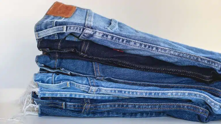 Descubre cómo reciclar tus vaqueros para aislar acústica y térmicamente tus edificios