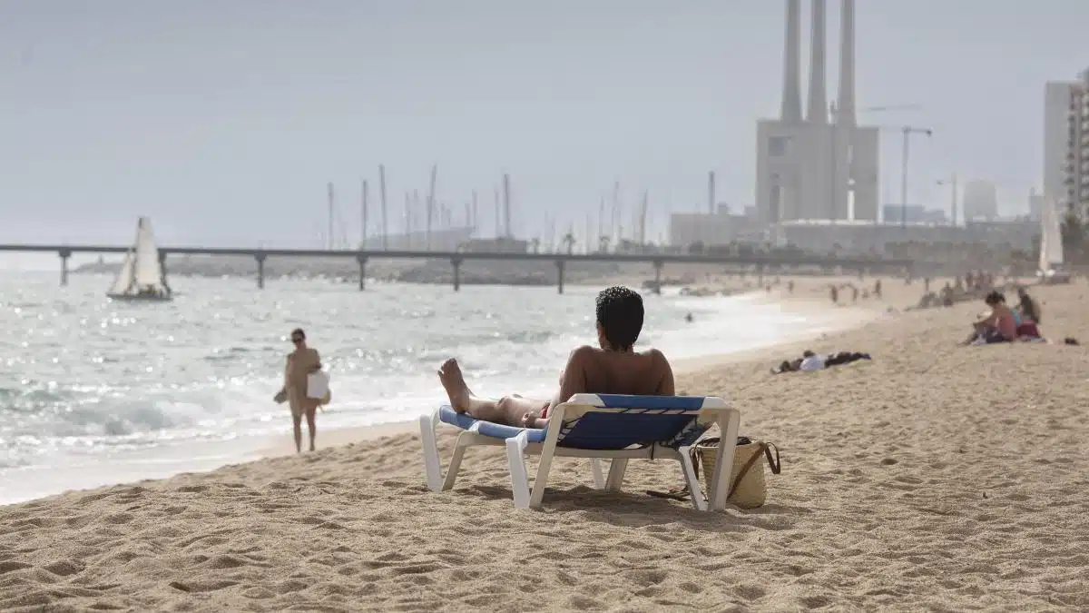 descubre las impresionantes temperaturas diurnas mas altas desde 1961 un viaje al pasado ardiente