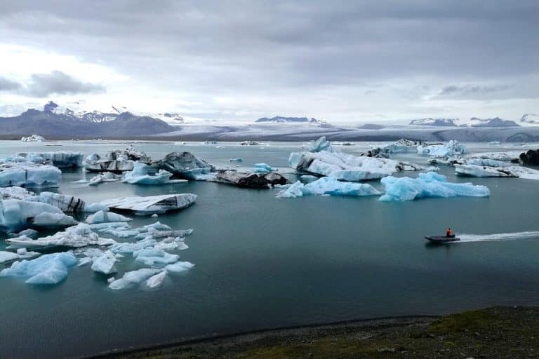 El impactante efecto del calor del verano en las capas de hielo y glaciares: Descubre cómo afecta al medio ambiente